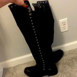 Venus studded boots good condition